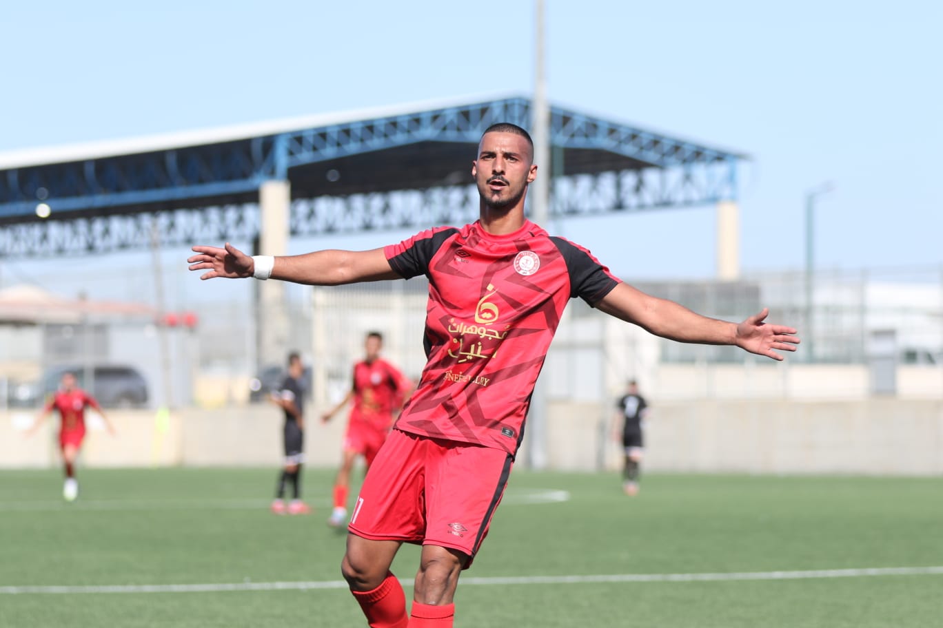 כובש השער הראשון (וואסים מוואסי)